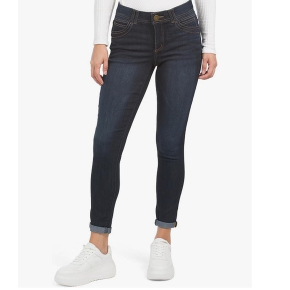 Democracy Women’s Cropped Ankle jeans, Size 10